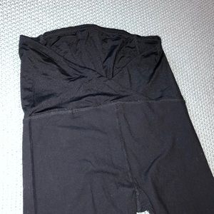 Crisscross front maternity leggings size S